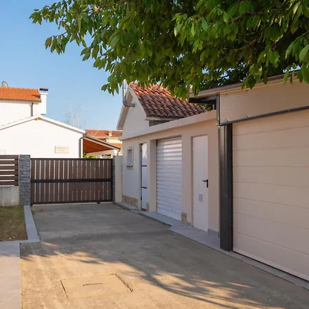 New! Josefina With Heated Pool * Kosute