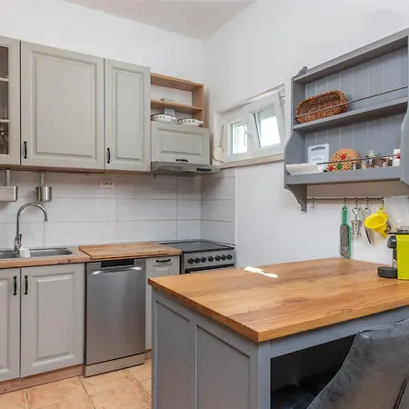 New! Josefina With Heated Pool