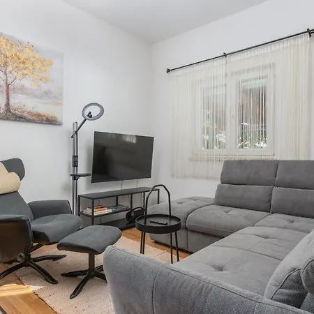 New! Josefina With Heated Pool